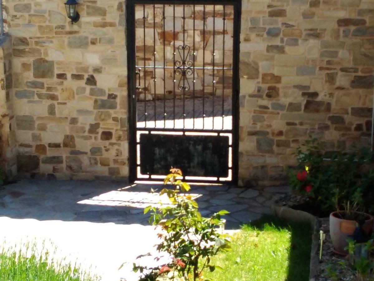 La Posada De Toribia Val de San Lorenzo Kültér fotó