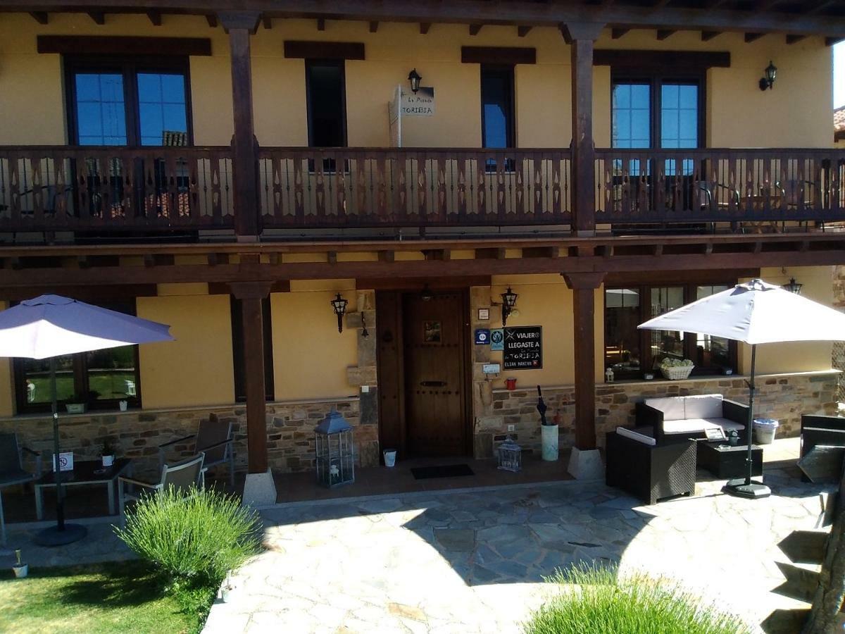 La Posada De Toribia Val de San Lorenzo Kültér fotó